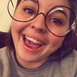 Meet your Posher, Amanda